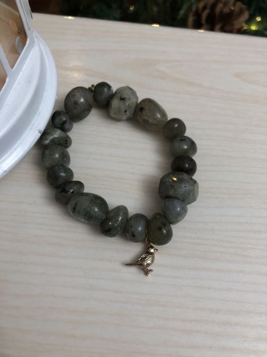 Браслет из камня лабрадор