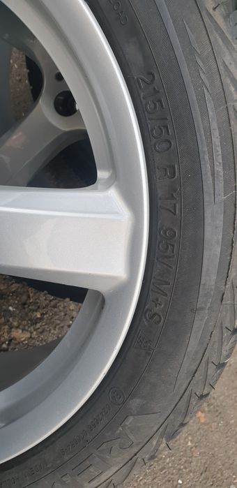 4Roti Alu Volvo V70 215/50/17 VREDESTEIN M+S imp.Germ.