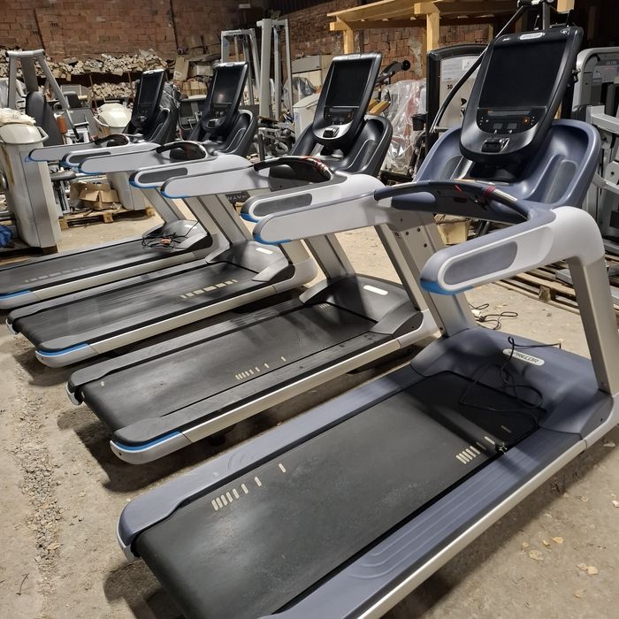 Фитнес уреди Precor бягаща пътека