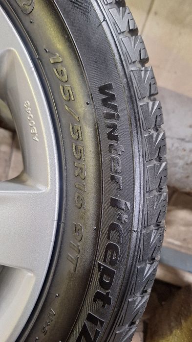 Зимние шины,диски Hyundai accent