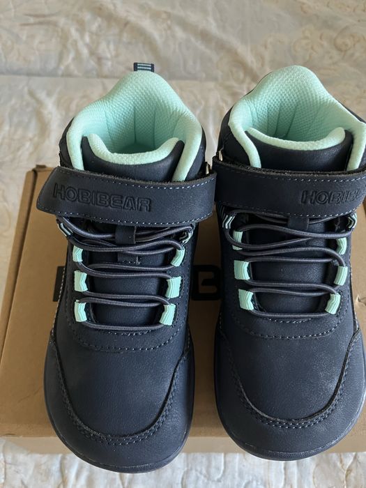 Продается весенняя обувь для мальчика