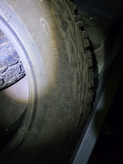 Cooper Discoverer AT3 225/70/16