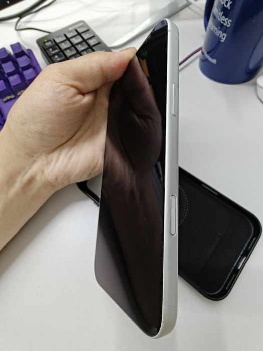 Продам iPhone 17 Pro Max 256 ГБ