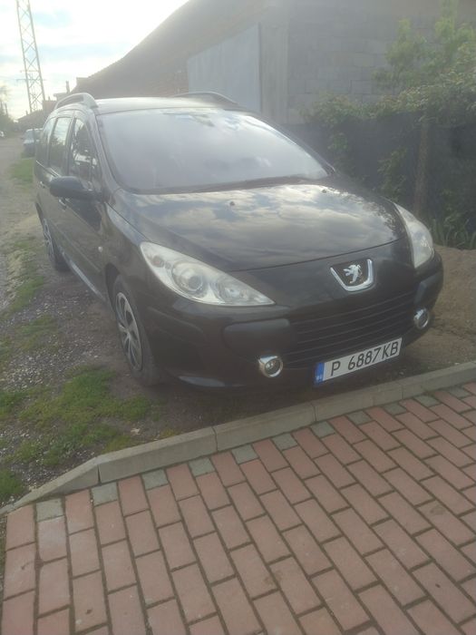 Продавам Пежо 307 хди дизел