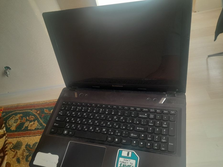 Ноутбук Lenovo. .