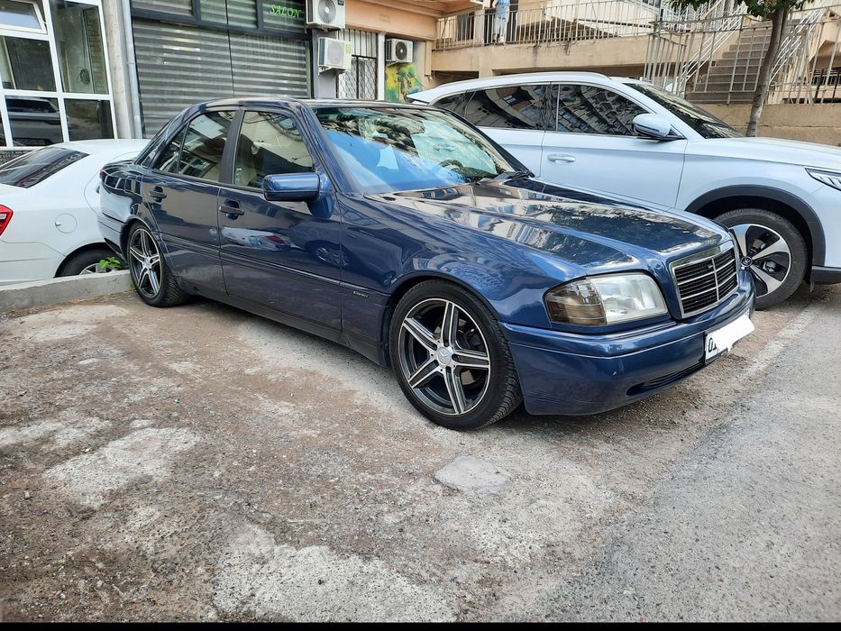 Mercedes benz w202
