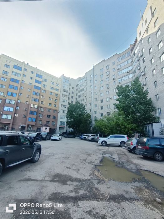 Продам 2 х кв 4/10 эт 2006г. 5 мкр . А. Молд