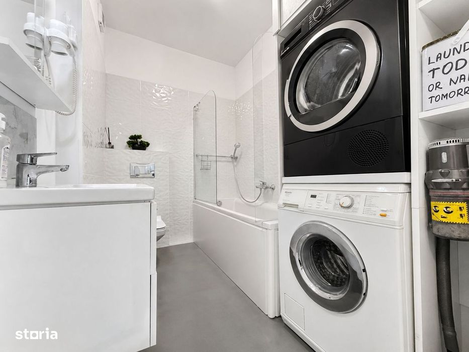 De vânzare apartament 3 camere, central