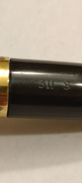 Stilou Parker penita aur 14K