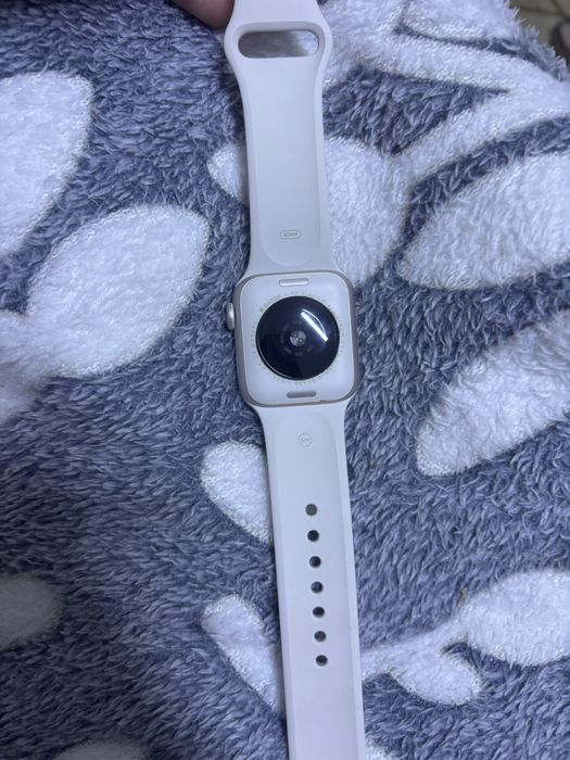 apple watch SE 3 40 мм