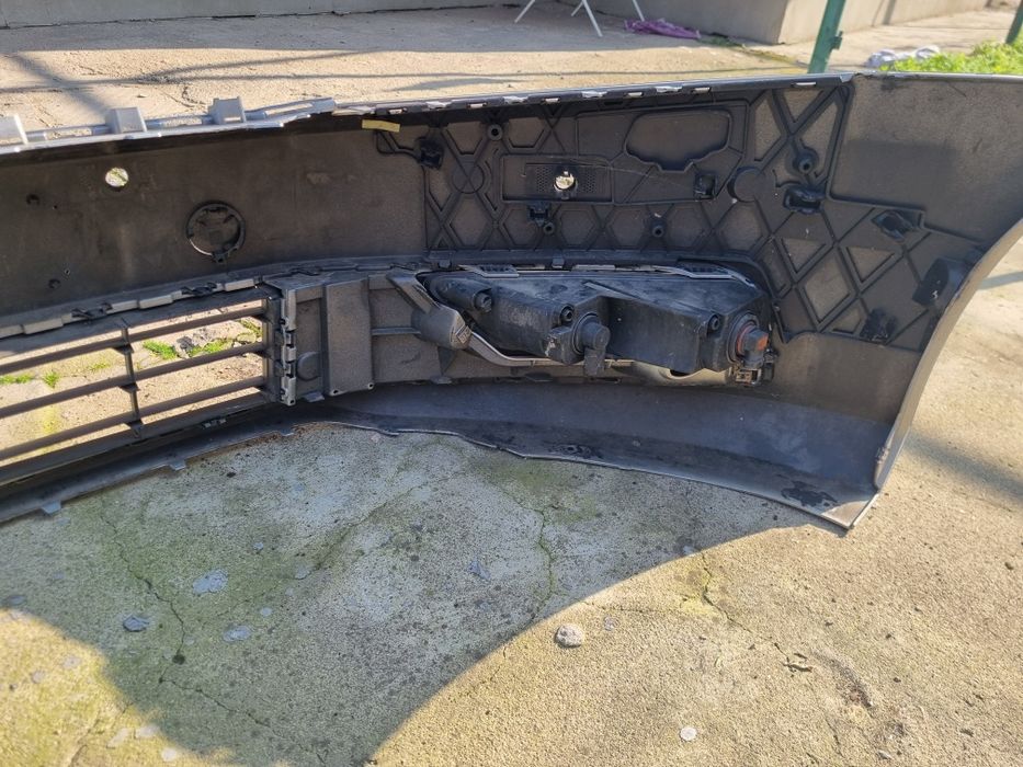 Предна броня Пасат б7