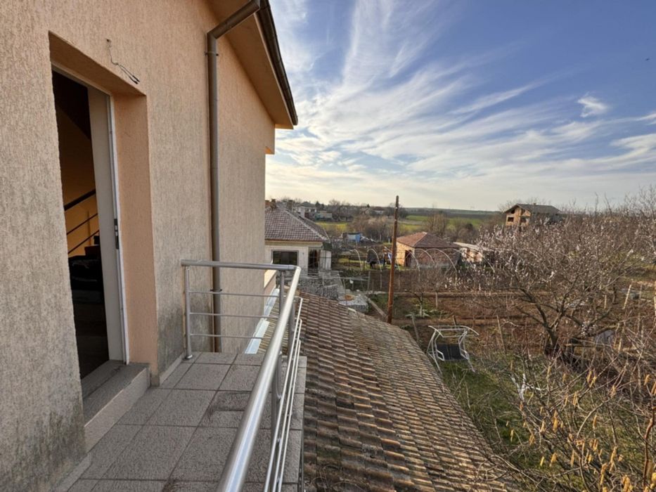 Продава се Къща в с. Първомайци, Област Велико Търново - 250 кв.м за 600 €/кв.м - Снимка #19