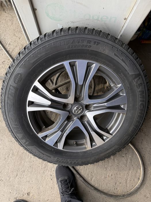 Anvelope  de iarna Michelin  225 65 R 17