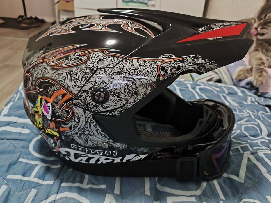 Продам шлем кросс