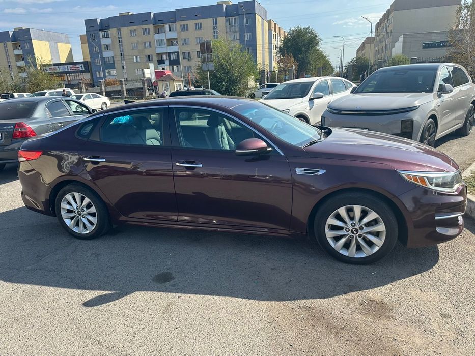 Продам KIA optima 2016