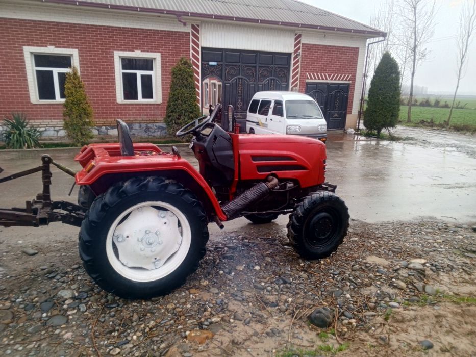 Mini traktoʻr xaloti zoʻr