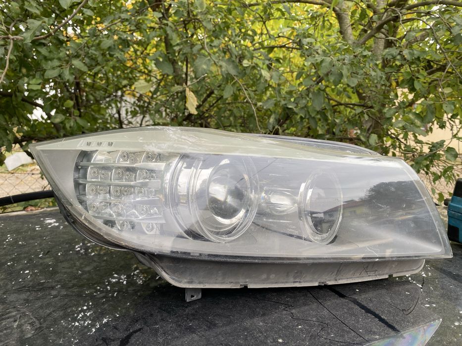 фар за BMW e90/e91 facelift Xenon  320d,325d,335d,335i