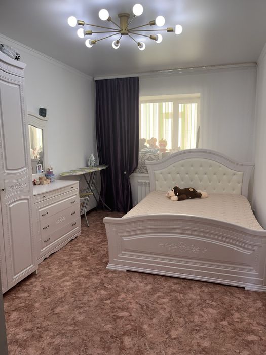 Б/у спальный гарнитур