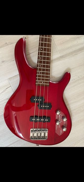 Chitara Bass Cort Action Plus