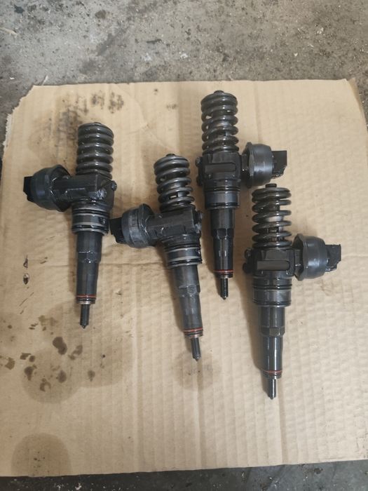 Injector VW 1.9 TDI / 2.0 TDI - Cod 038130073CS - Original Bosch