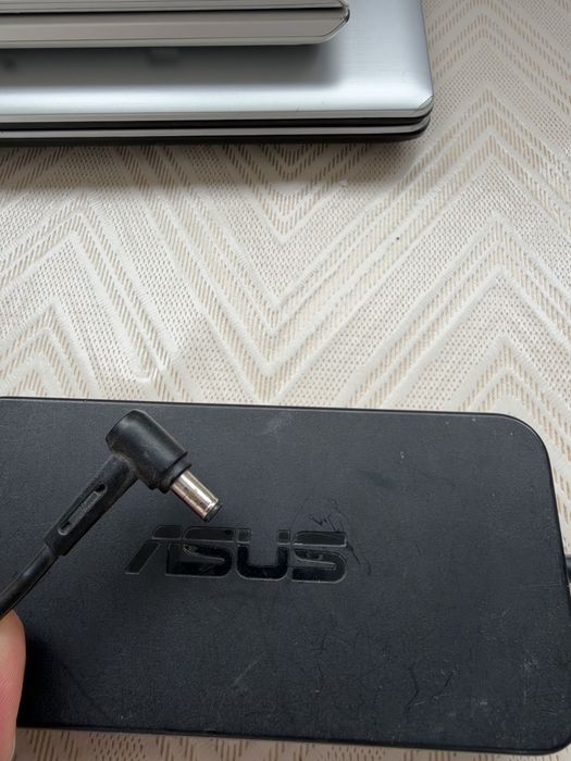 Оригинално зарядно за лаптоп ASUS – 19V, 6.32A, 120W