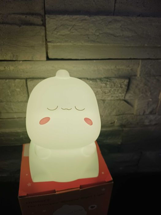 Детска силиконова нощна лампа -светва чрез дакосване!