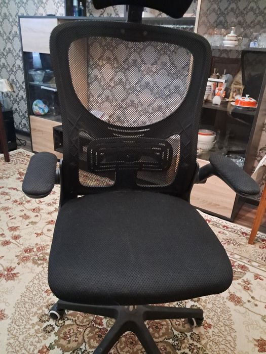 Стул компьютерный