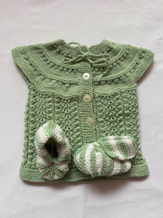 Зелено елече със терлички