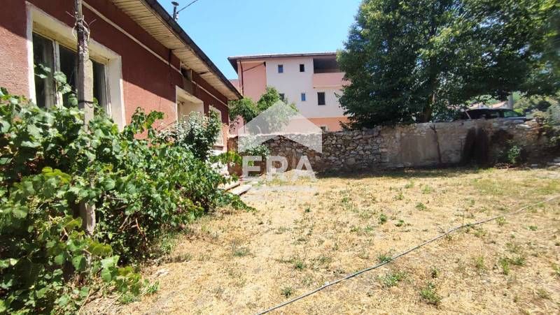 Продава се Къща в с. Овчарци, Област Кюстендил - 80 кв.м за 1000 €/кв.м - Снимка #2