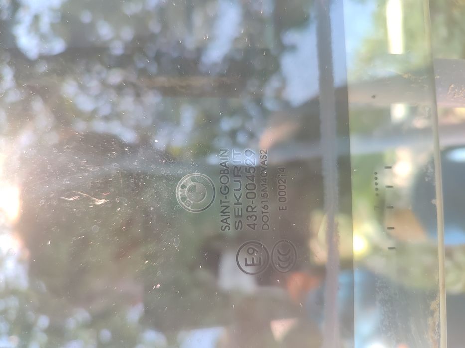 Задние левое стекло БМВ Х5 Е70 Оригинал