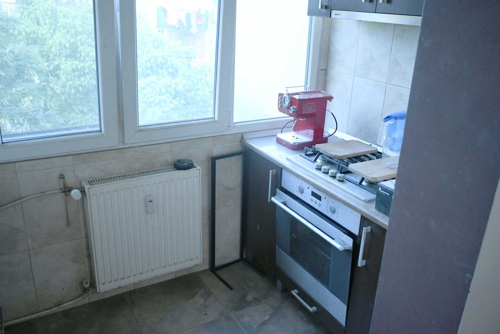 Apartament PB, 3 camere, de vânzare.
