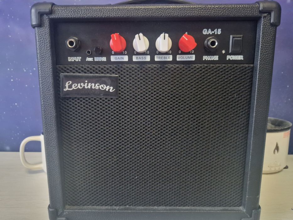 Продам электрогитару Homage с комбоусилителем