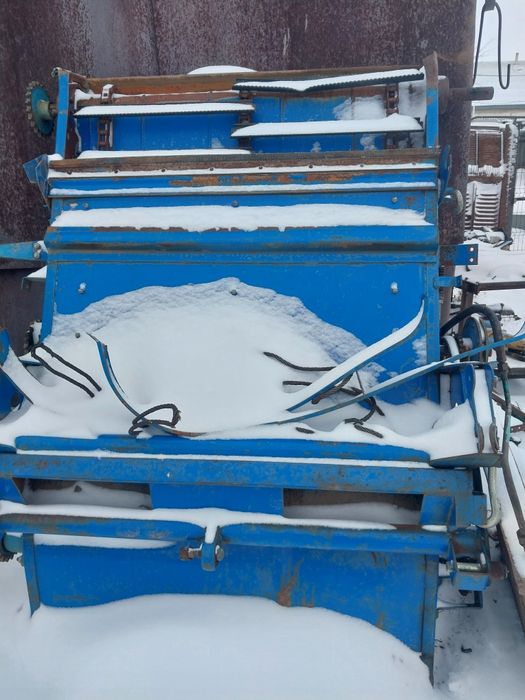 Наклонная камера с приемным битером