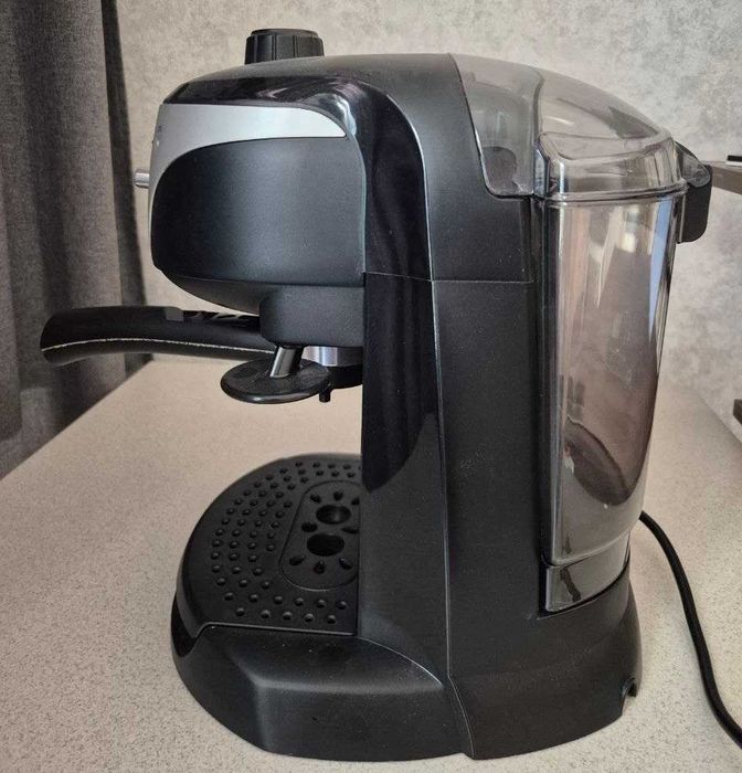 Рожковая кофеварка эспрессо De'Longhi