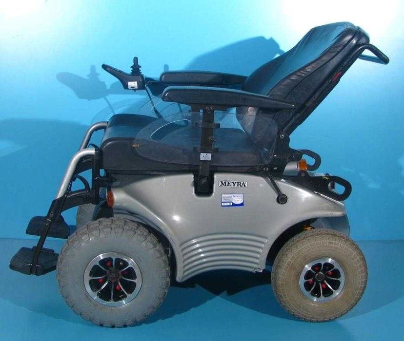 Carucior electric Meyra Optimus 2 R-NET - 12 km/h - garantie 12 luni