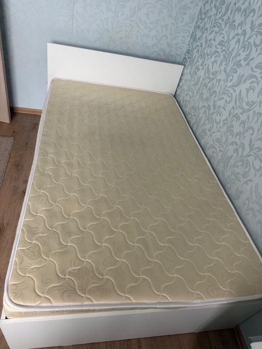 Продам Полтуроспальную кровать