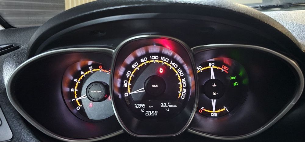 Лада Веста 1.8. 2019