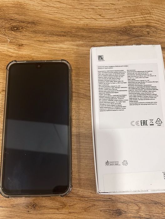 Продам срочно телефон Samsung A17