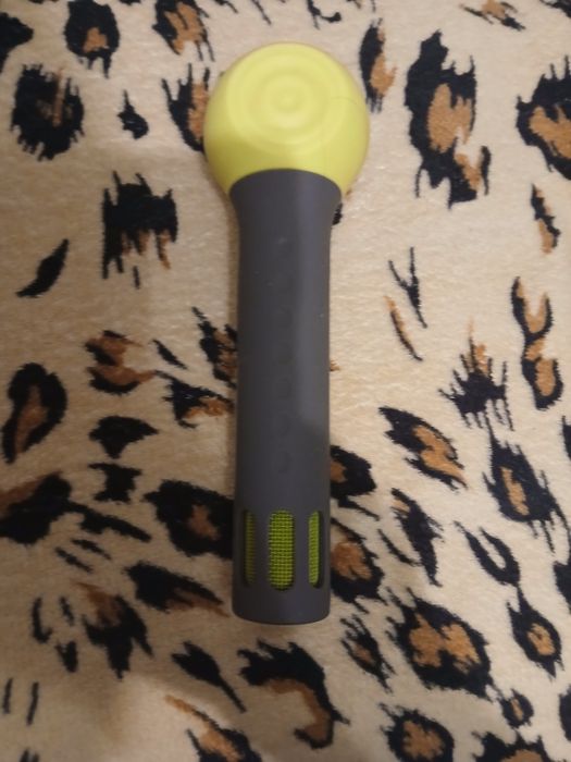 Vând microfon karaoche