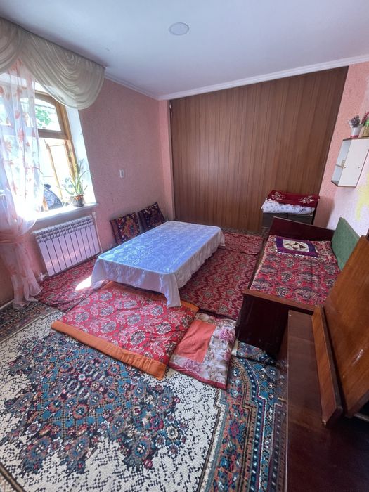 Nurafshon shahar, Birlik mahallada  8 sotix 7 xonali uchaska sotiladi