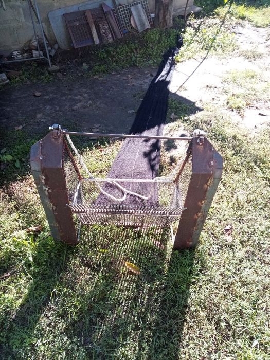 Продавам трал и мрежи за хамсия и кефал.