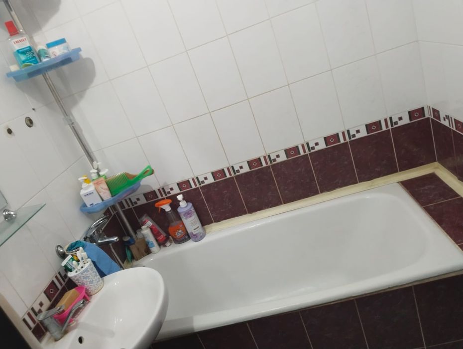 Продам 3х ком. кв. в 8мкр дом 18