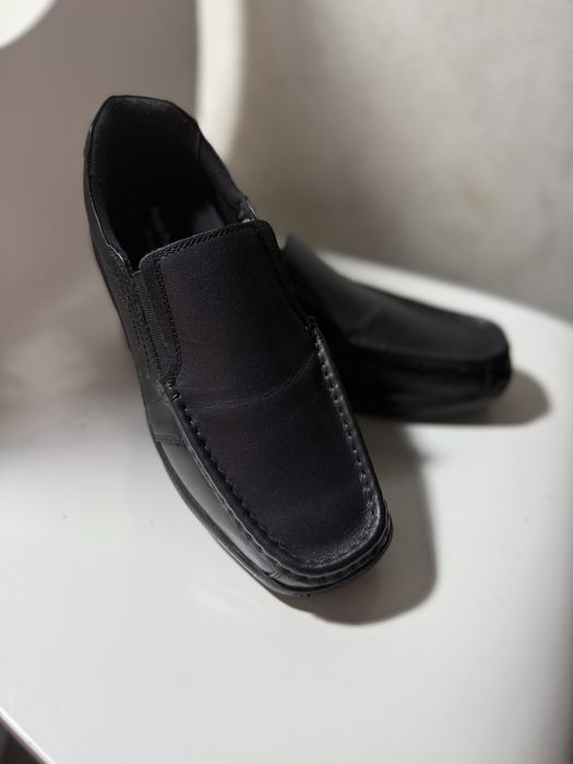 Новые кожанные туфли бренда Next