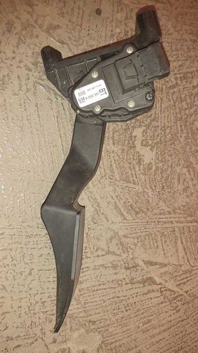 Педал за газ за Opel Zafira B
