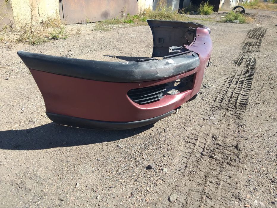 Передни бампер на опель омегу