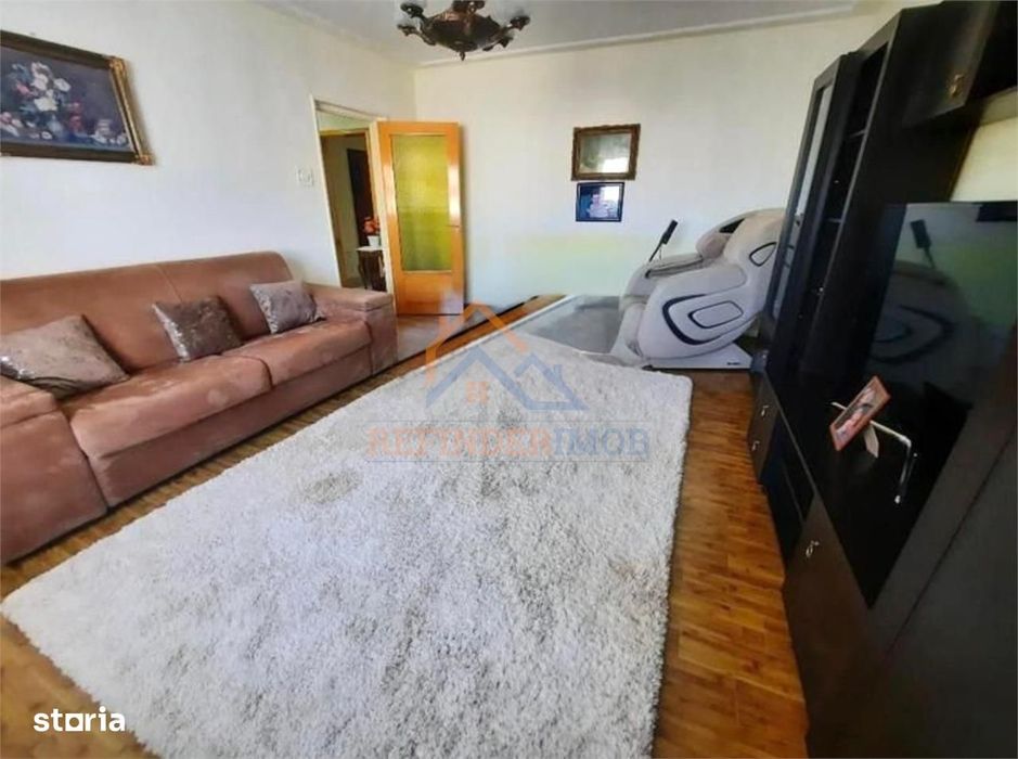 Vanzare Apartament 3 camere 2 bai 13 Septembrie - Novaci