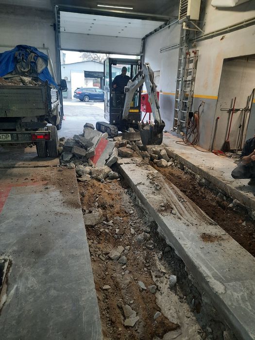 Nisip pietriș balast Moloz beton concasat bobcat miniexcavator