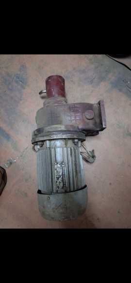 электродвигатель