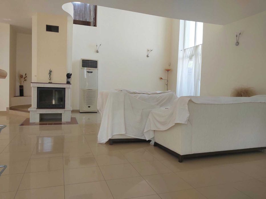 Продава се Къща в Айтос - 550 кв.м за 637 €/кв.м - Снимка #19