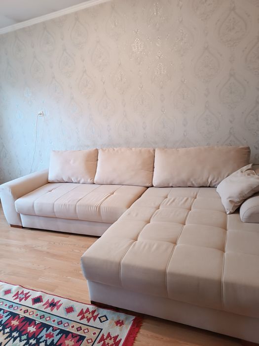 Продам диван угловой